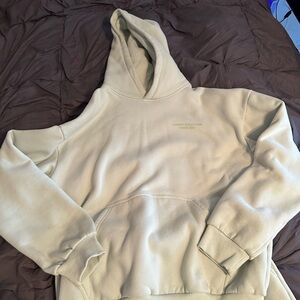 Comfrt pastel green hoodie and sweatpants set